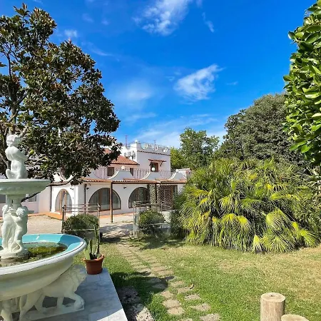 Villa Cozy In Sant Elpidio A Mare 4km From The Beaches *