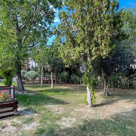 Villa Cozy In Sant Elpidio A Mare 4km From The Beaches SantʼElpidio a Mare