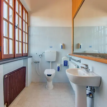 Villa Cozy In Sant Elpidio A Mare 4km From The Beaches Sant'Elpidio a Mare